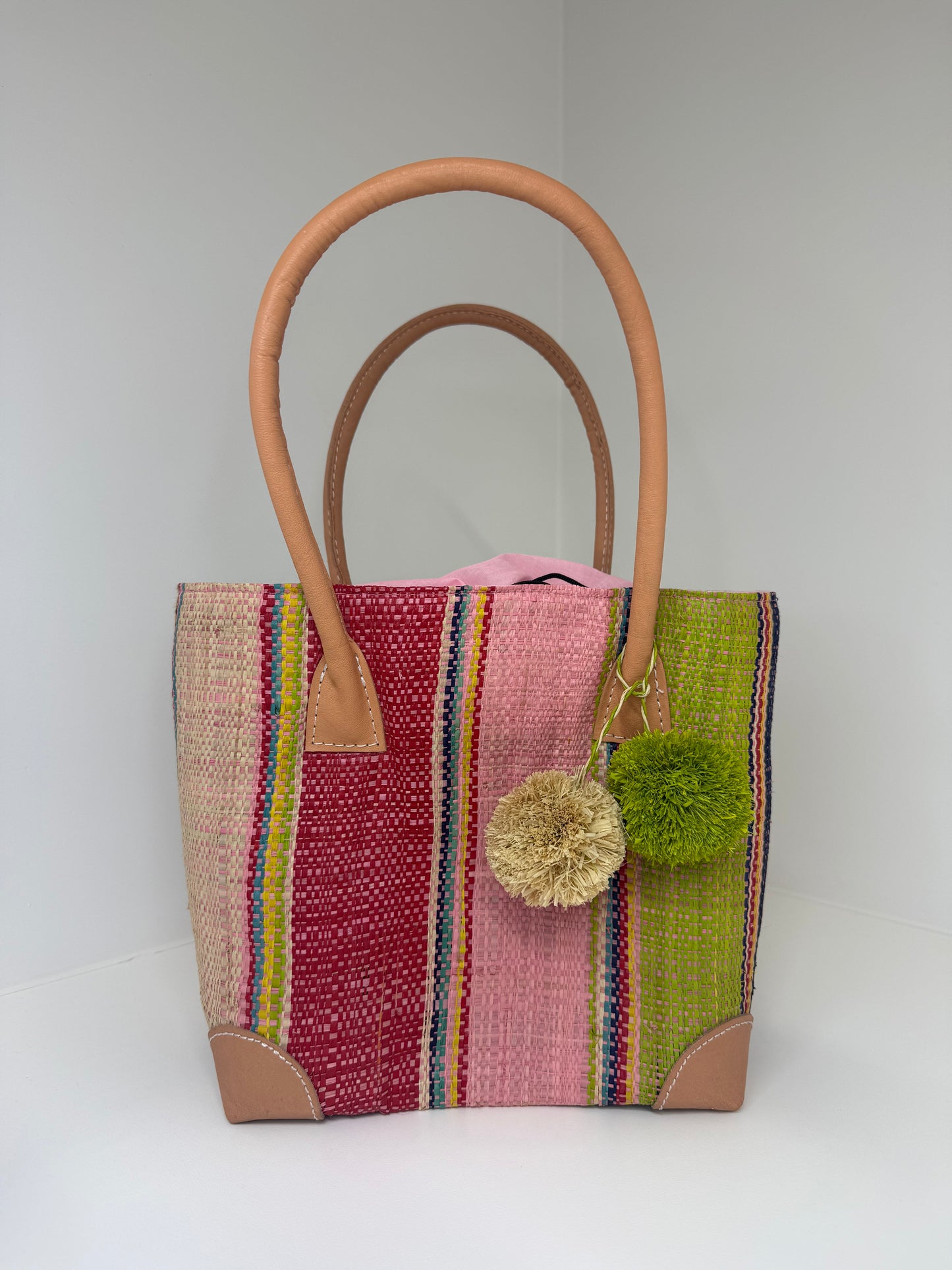 Lolo Deco Handmade Madagascar Multi Roos