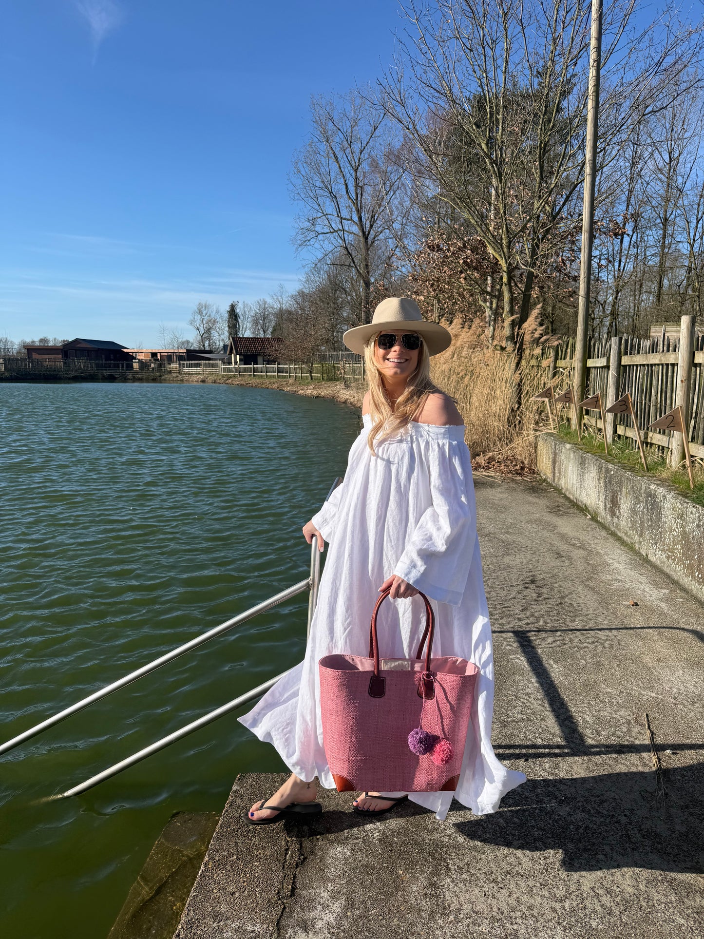 Lolo Deco Handmade Madagascar Roos