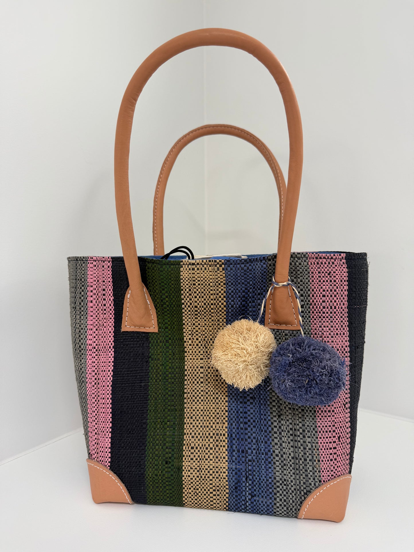 Lolo Deco Handmade Madagascar Multi Blauw